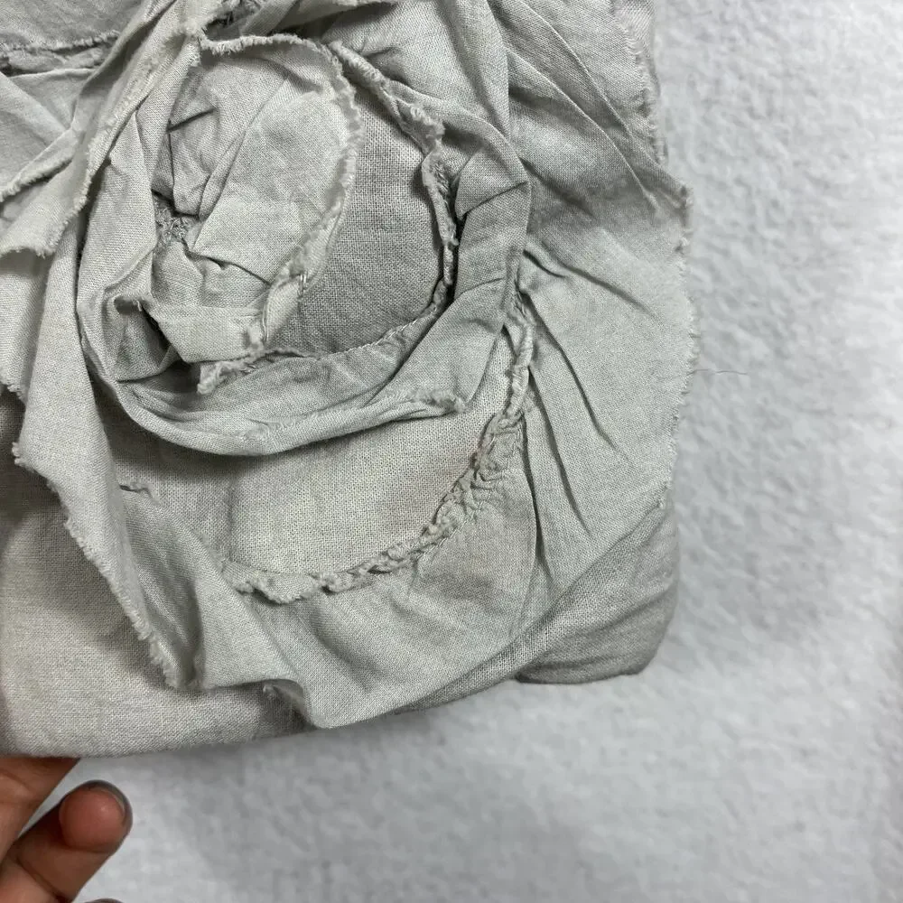 Pottery Barn Monique Lhuillier Standard Pillow Shams (2) Gray All-Over 3D Rosset